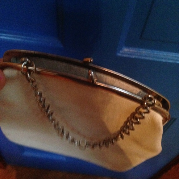 Real Leather clutch bag💛 - Picture 4 of 4